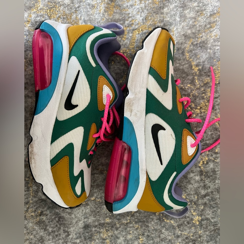 Nike air max 200 Mystic green gold light pink last suede woman’s sz 7